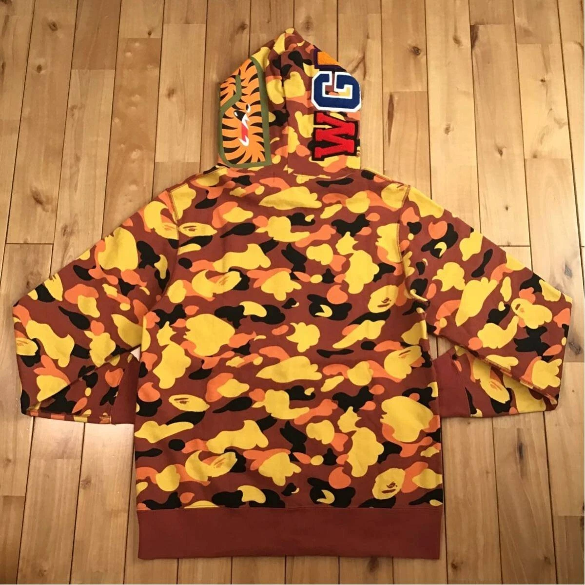 Bape A Bathing Ape Shark Orange Camo Hoodie Hooded Jacket Full Zipper Coat  (Orange, L) : : Clothing & Accessories