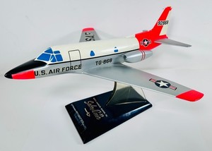 Vtg North American Aviation Sabreliner T-39 Desk Model TG-868 U.S. Air Force