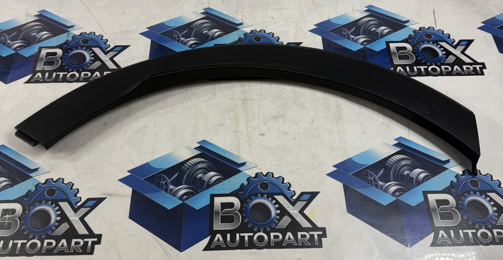 2024-2026 BUICK ENVISTA REAR RIGHT PASSENGER WHEEL ARCH TRIM 42829601 OEM