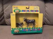 Ertl John Deere Kids Animal Friends Milking Shorthorn With Calf NOS
