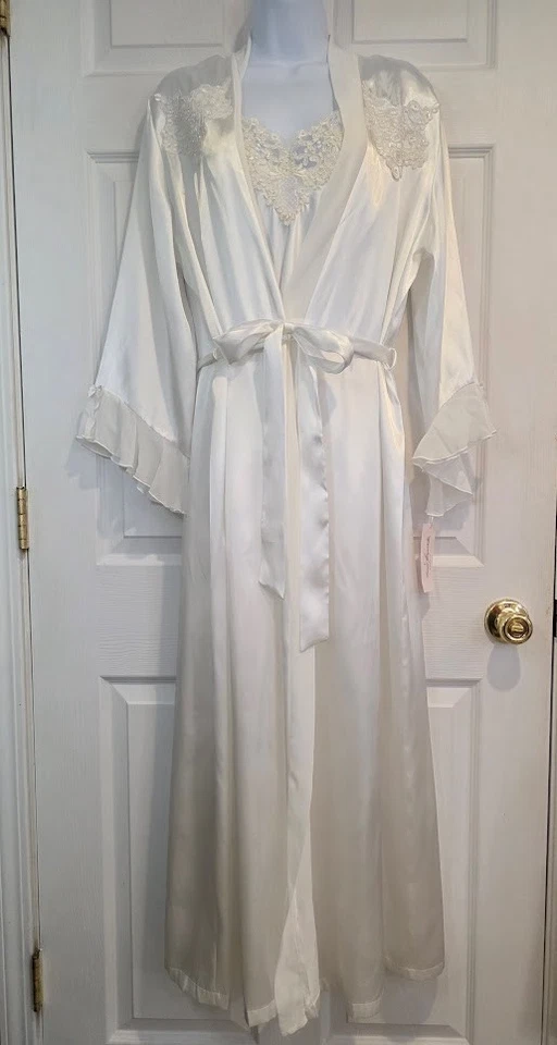 Conjunto de lencería nupcial Linea Donatella talla L marfil satinado bata larga y cuentas quimise Foto 3 de 4