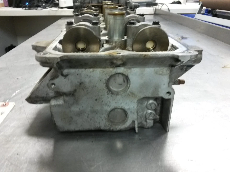 Culata derecha para 07-09 Nissan Titan 5.6 110401LU0A Foto 3 de 4