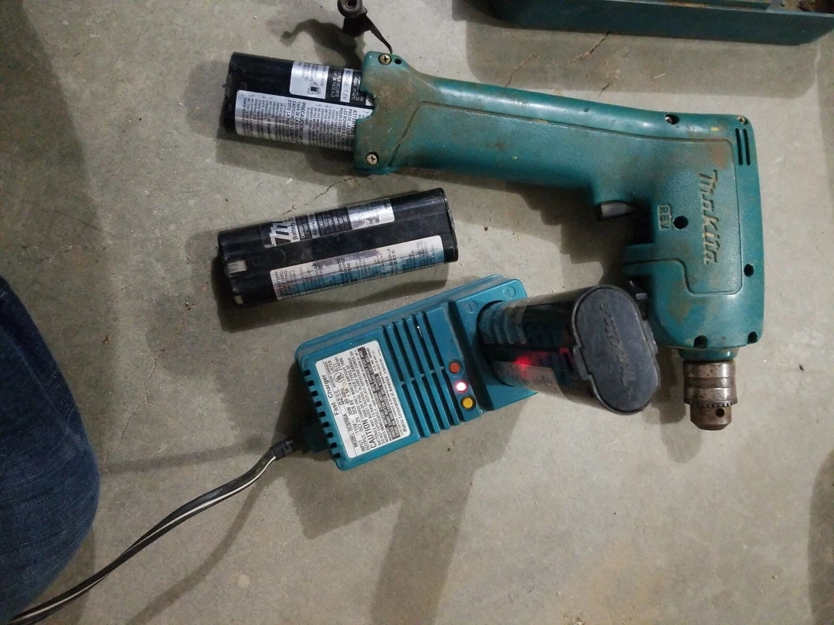 Makita Drill W 3 Batteries charger w metalcase eBay