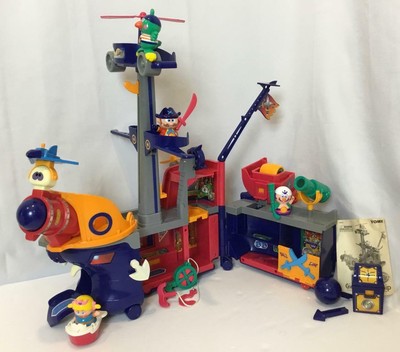 tomy pirate ship