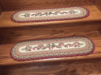 CAPITOL EARTH RUGS Cranberry Print Braided Stair Tread by Earth Rugs
