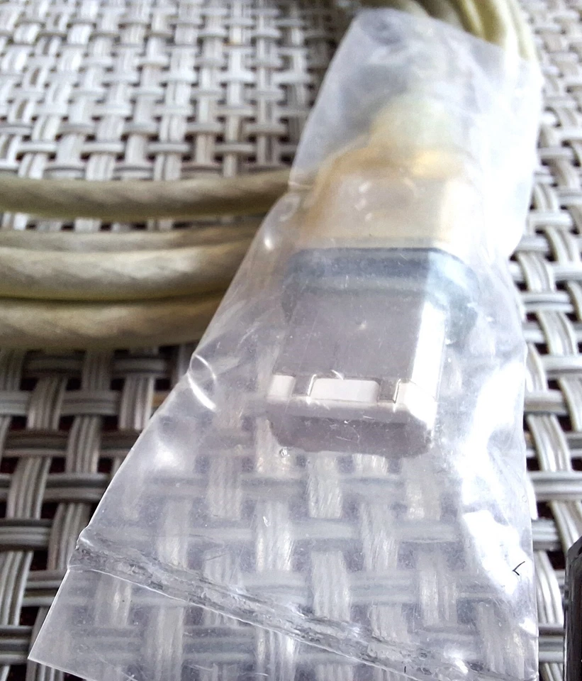 Apple Firewire 400 6-Pin to 4-Pin 1394 Cable (590-2286) For PC/Apple DV Camera - Image 2 of 3