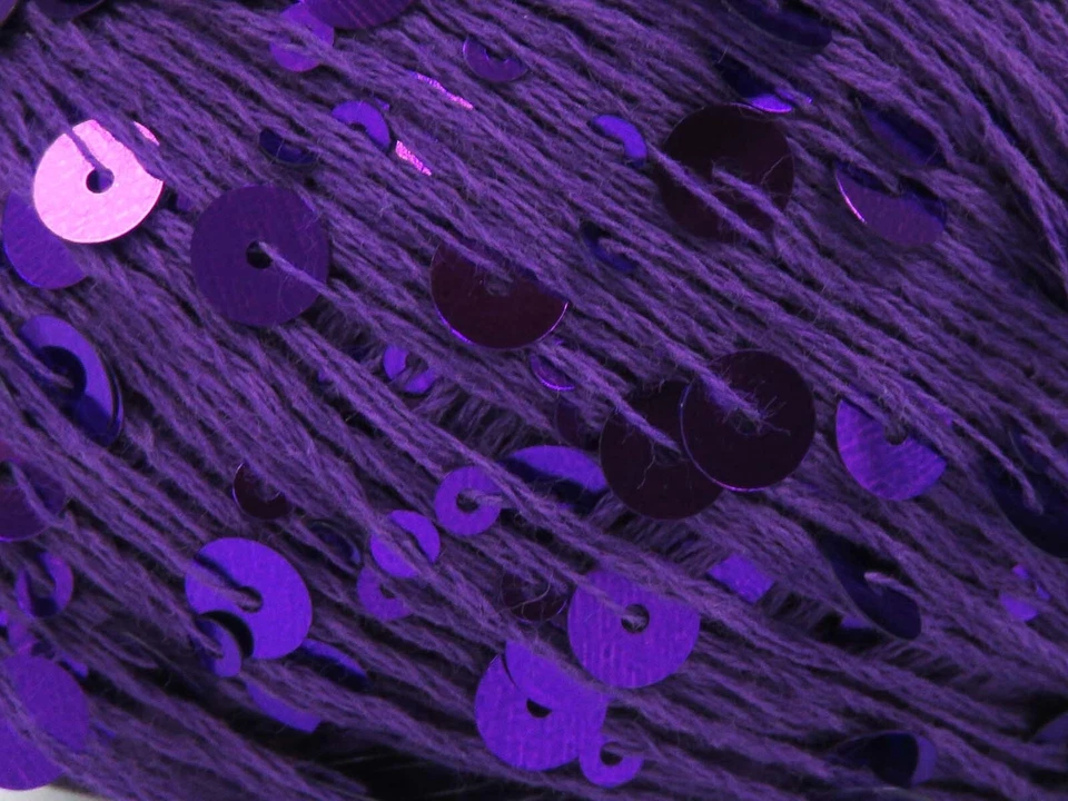 Lentejuelas de algodón púrpura 81561 hilos de hielo 50 gr 125 yardas DK lentejuelas grandes y pequeñas Foto 3 de 4