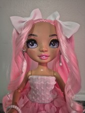 Bambola Rainbow High Brianna Dulce ottime condizioni SUPPORTO NON INCLUSO