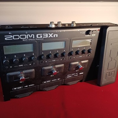 ZOOM G3Xn Guitar Multi-Effects Pedal Processor - Expression Pedal & Amp Models