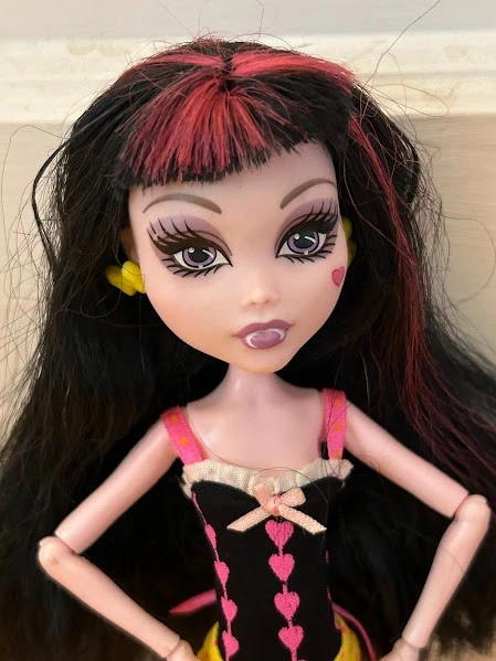 monster high draculaura 2010 penumbra playa y moda conjunto tiene la mayoría de accesorios Foto 2 de 4