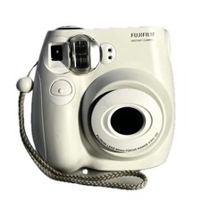Fujifilm Instax Mini 7S Instant Camera Cream White Vacation Memories UNTESTED