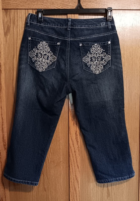 Code Bleu Capri Jeans Women's size  10/29 ANDREA Blue Denim Embellished