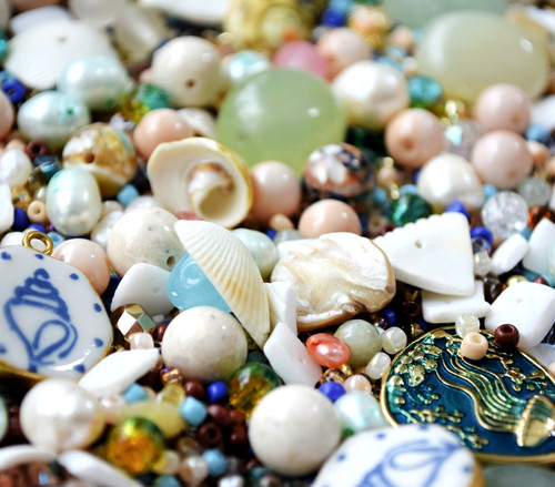 Sea Treasures Bead Mix Lot 400g Glass Stone Shell Pearl Pendant Coastal Jewelry