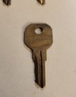 6 VINTAGE HURD LOCK BRASS KEYS INCL. 2 MATCHING PAIRS - MADE IN U.S.A. — photo 4