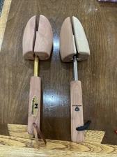 SofSole & Cedar Elements Mixed Set Cedar Shoe Tree Adjustable Stretcher Size M