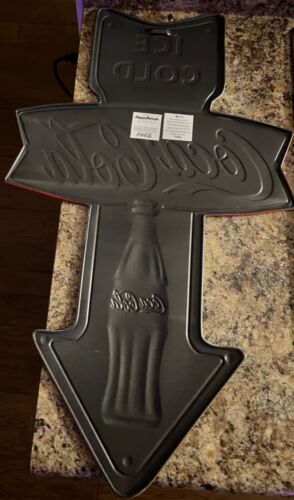 Coca Cola Sign Arrow Ice Cold Arrow Fishtail Vintage Style Wall Decor Diner - Picture 2 of 2