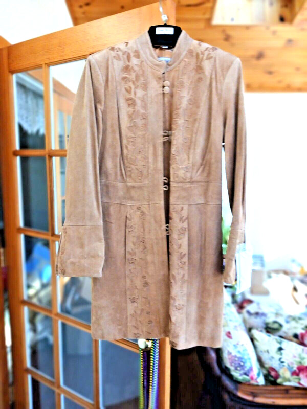PAMELA MCCOY CAMEL Sz M SUEDE Leather TUNIC LENGTH Embroidered COAT Duster NWT!