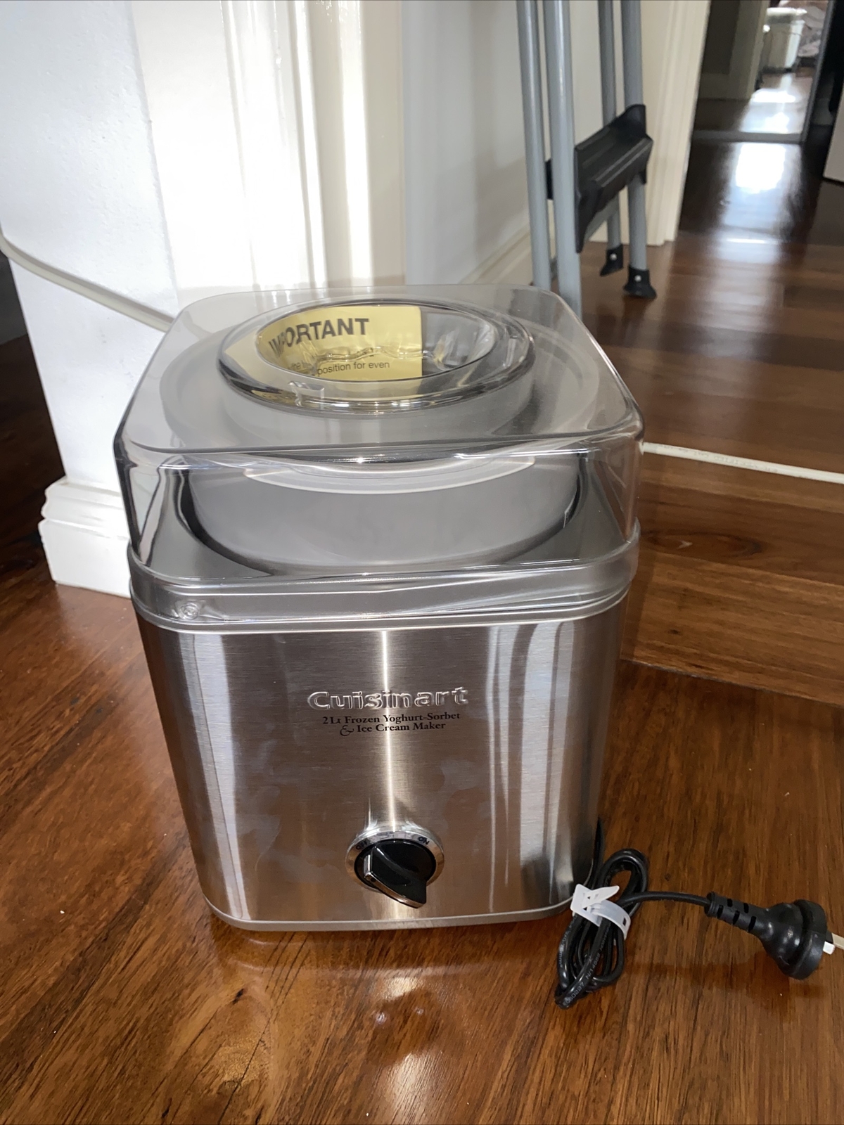 CUISINART ICE30BCA Ice Cream/Yoghurt Maker 2 Litre Stainless Steel