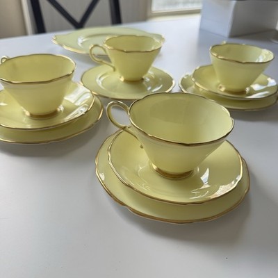 PARAGON H.M THE QUEEN & H.M QUEEN MARY FINE CHINA 12 TEILIGES TEESERVICE Gelb RAR