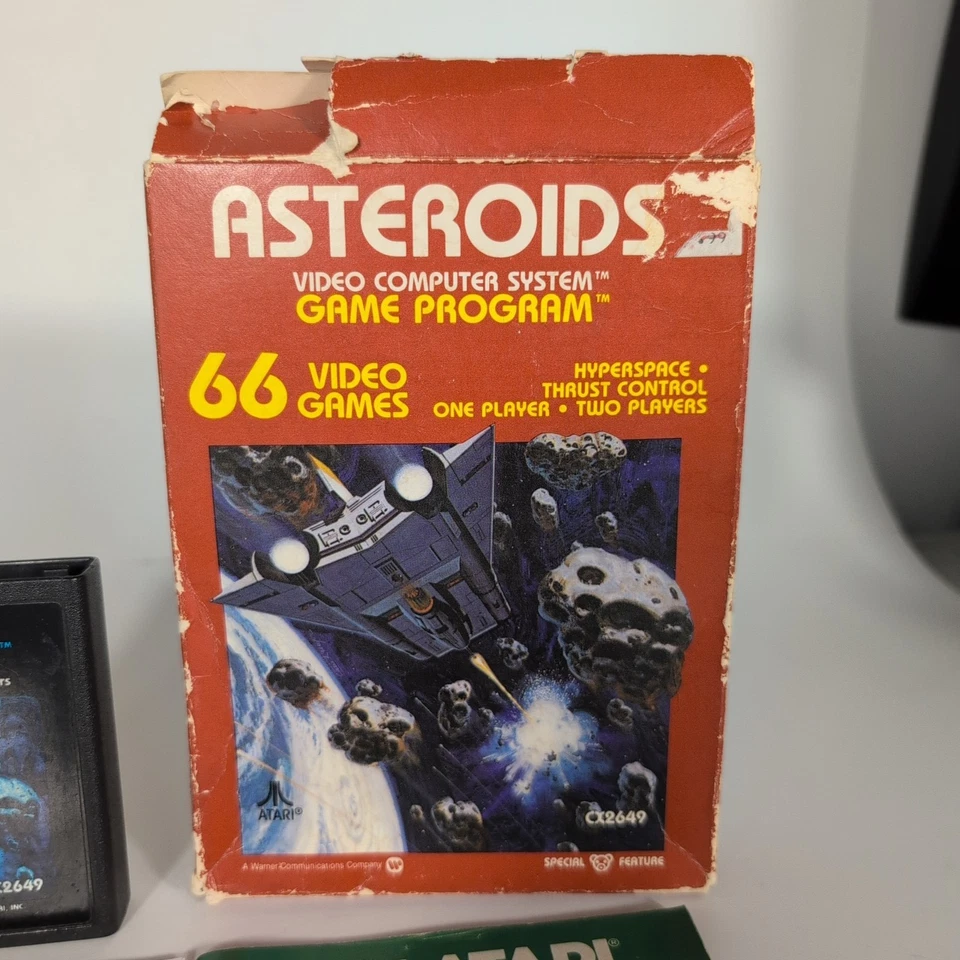 Asteroids 1981 Atari 2600 CIB Manual Damaged Box Retro Vintage - Image 2 of 4