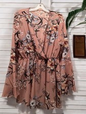 Very Pretty Feminine Floral Top/Mini Dress Asymmetric Hem Bell Sleeves Size XL