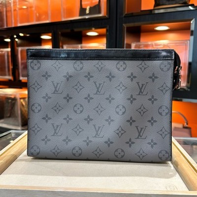 Louis Vuitton Pre-Owned Authentic Clutch Monogram Free Tracked Shipping