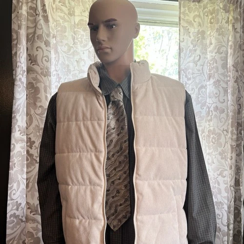 Ordinary Is Played Out! Check Out This Four Piece Casual/Classic Ensemble image 9