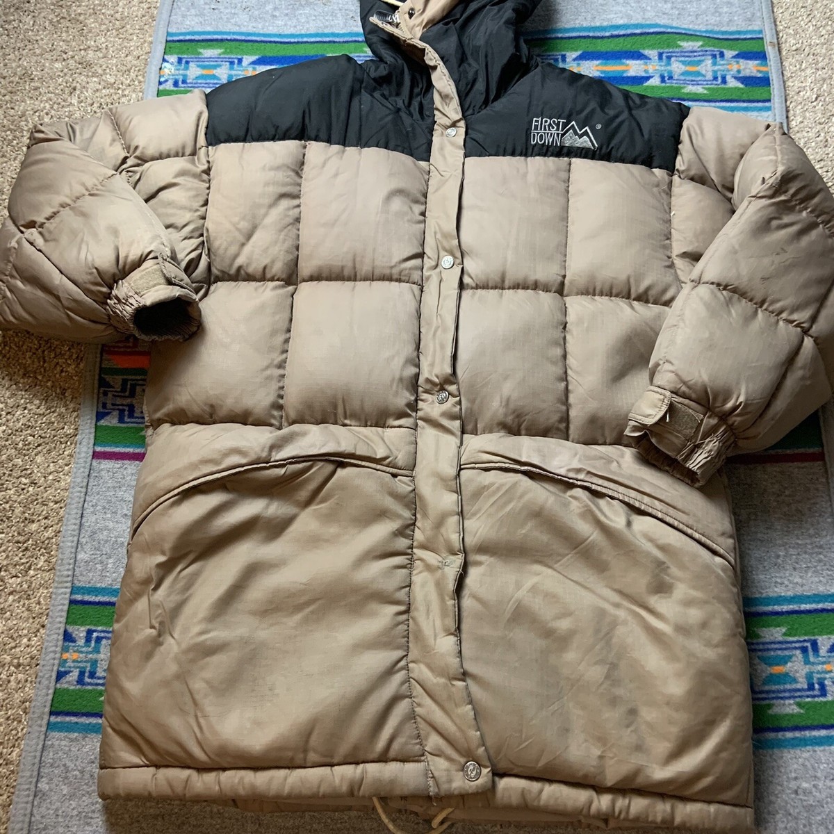 ☆人気☆【1993 STUDIO】☆SMALL LOGO DUCK DOWN SHORT PADDIN.G Vintage? First Down Duck Down Puffer Jacket Men's Small