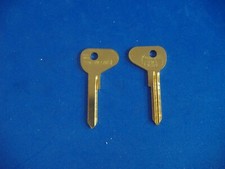 Two Classic Vw5 Volkswagen Vw Key Blanks Locksmith Vintage Auto Vw71a V81v V29r