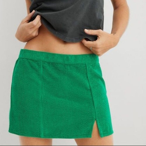Aerie size medium green corduroy micro mini skirt