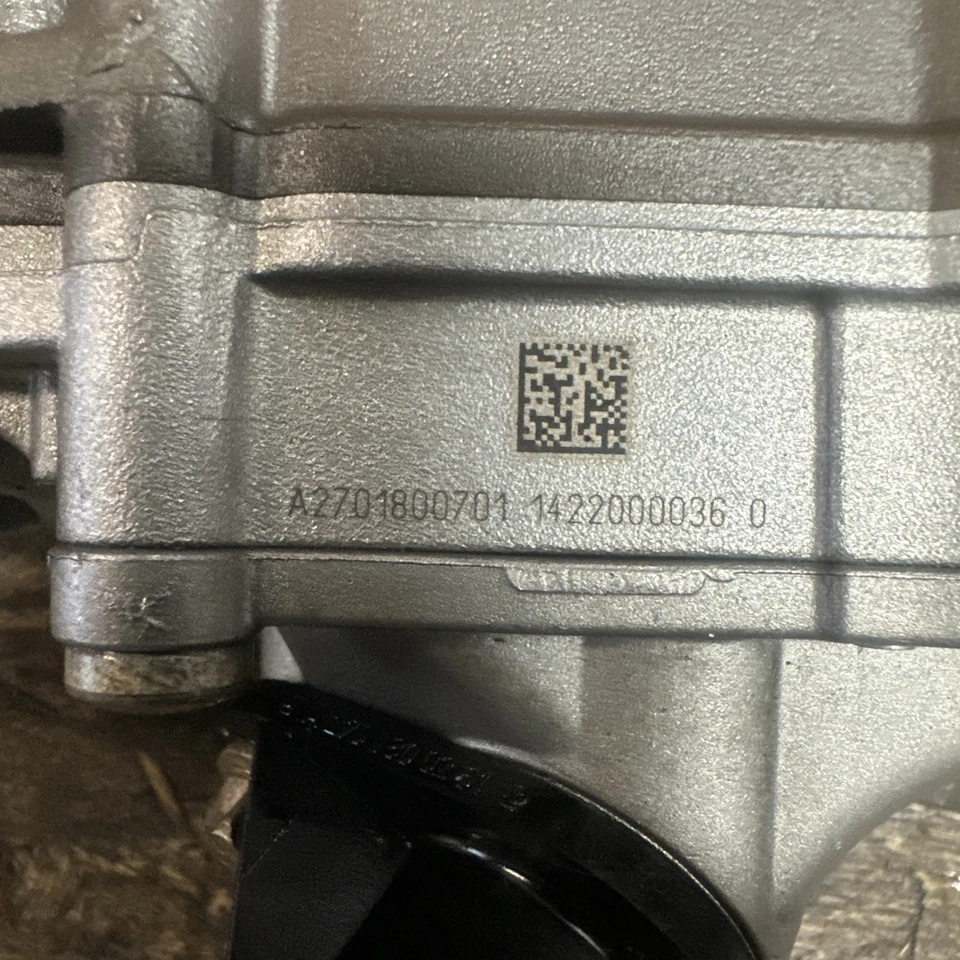 Bomba de aceite del motor apta para MERCEDES-BENZ W176 W246 C117 CLA 2014-2018 M270.910 Foto 2 de 4