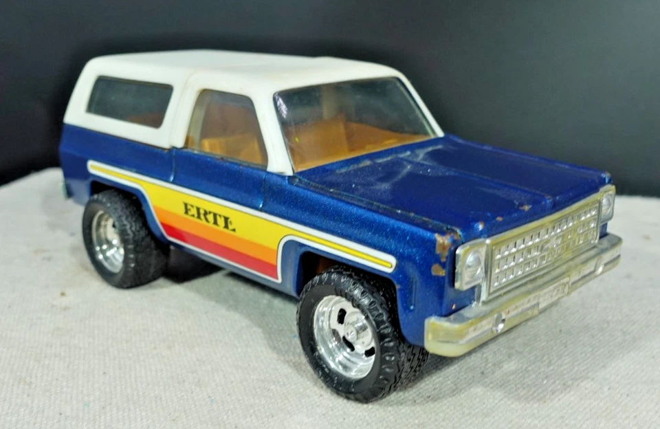 复古 Ertl 雪佛兰西装外套 — 第 2/4 张图片