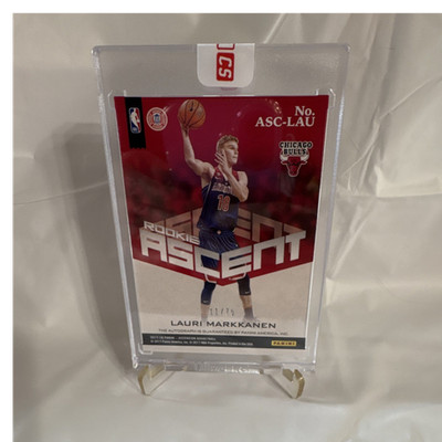 Panini 2017-18 Ascension Lauri Markkanen Rookie Ascent ASC-LAU Auto Red/75