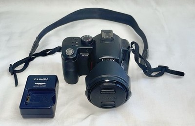 Panasonic LUMIX DMC-FZ30 8.0MP Digital Camera W/ Battery & Charger