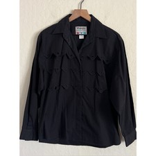Vintage 90s Wrangler Western Embroidered Scalloped Yoke Button Up Shirt Medium