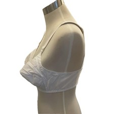 Retro Vtg NOS White Exquisite Form Pointy Bullet Bra 36 B Pinup Girl NIP New