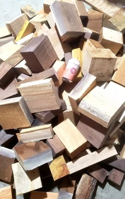 AMERICAN 15lbs /Value Hardwood Scrap Turning Blanks,Black Walnuts, Oak, Ambrosia Maple.