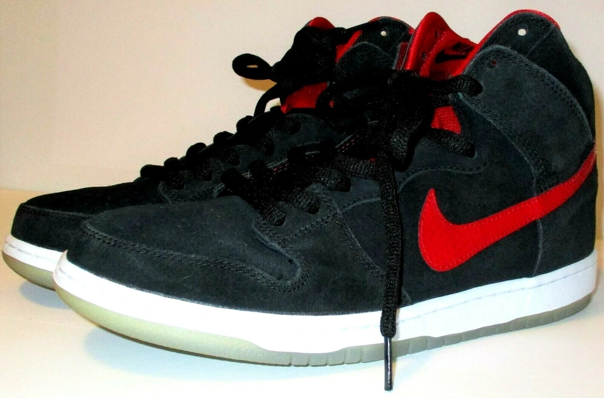 Nike sb red sale black