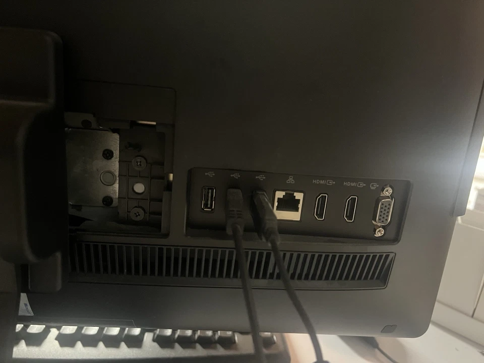 Asus All In One Pc 24” - Immagine 4 di 4