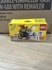 Vintage LEGO Knights Arsenal 6016 35 Piece Unopened Box