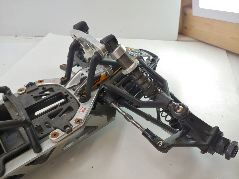 HPI Racing Baja 5B Flux 1/5 Scale 2wd Buggy Roller Slider Chassis Aluminum Tower - Image 4 of 4