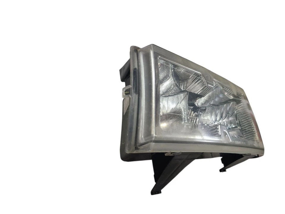 AC Compressor 8-360 Fits 85-92 DODGE 150 PICKUP 589867 - Image 3 of 4