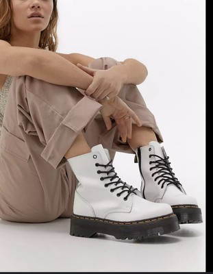 New Dr. Martens White Polished Smooth Leather Platform Boot Women Size 8 Men's 7