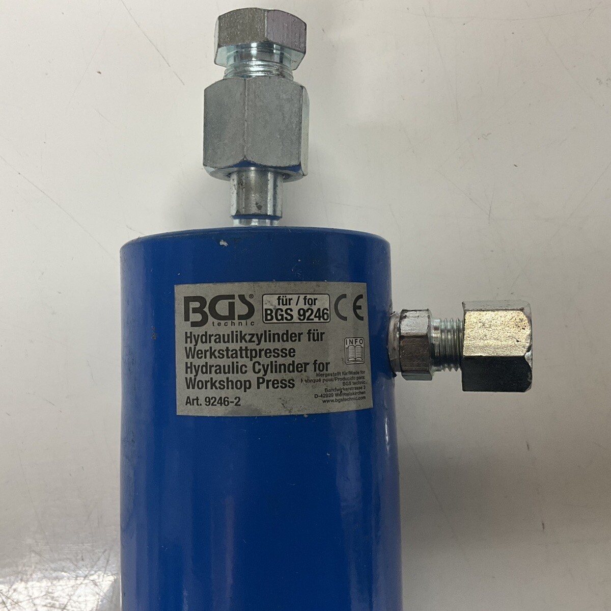 TETRA THC-10L, Hydraulic very low cylinder with spring return 10 ton TETRA THC-10L, Hydraulic very low cylinder with spring return 10 ton