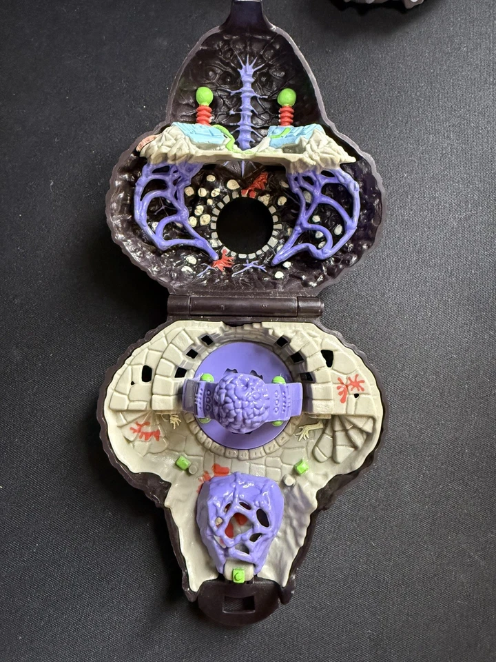 Lote de 10 juegos vintage de Mighty Max (92-93) Doom Zone Horror Head lote mixto Foto 4 de 4