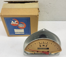Nos 1940 1946 Gmc Pickup Suburban Panel Ac Speedometer 1565639 Nos 1940 1946 Gmc Pickup Suburban Panel Ac Speedometer 1565639
