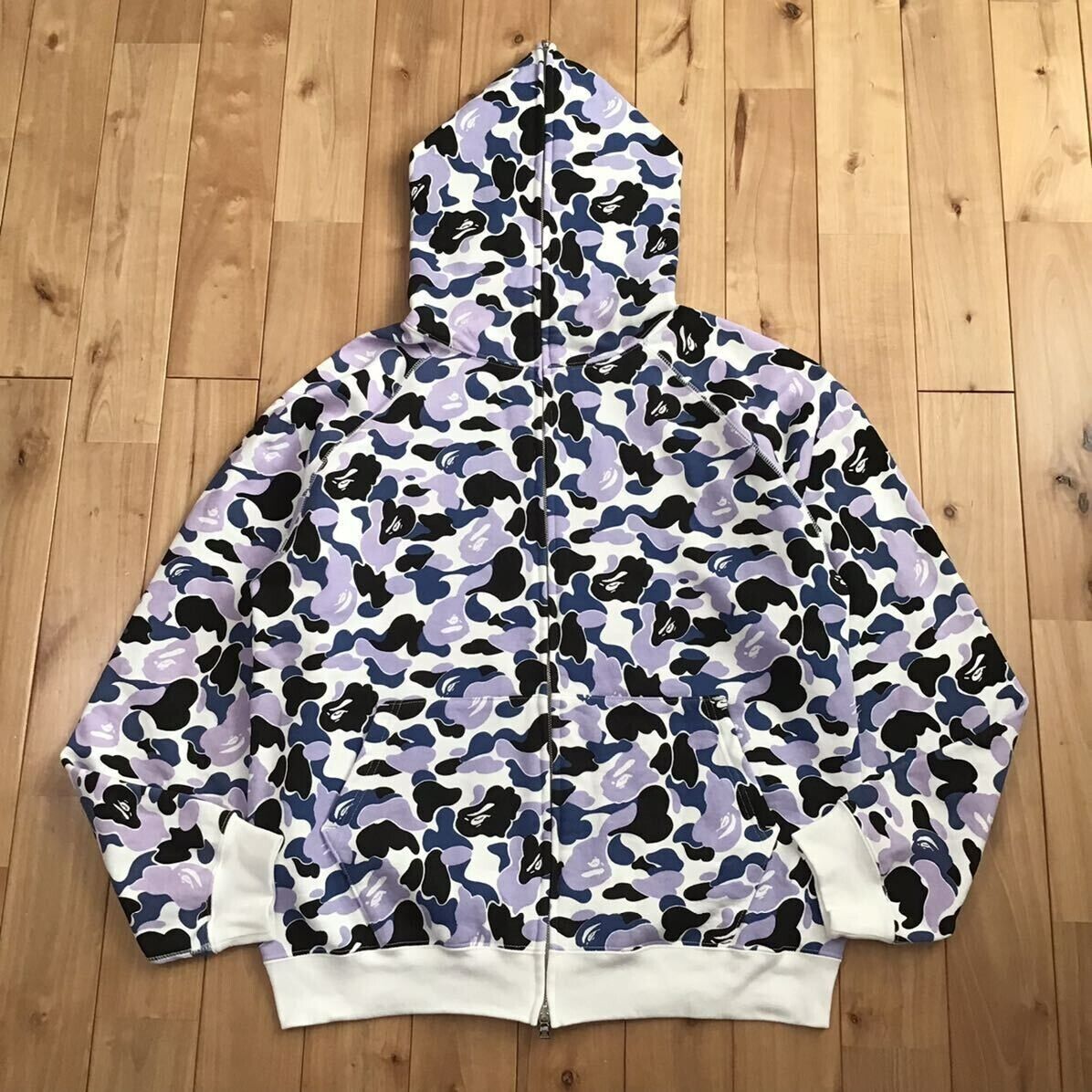 2007 Shizuoka Store Camo BAPE full zip hoodie NIGO A Bathing 2007 Shizuoka Store Camo BAPE full zip hoodie NIGO A Bathing