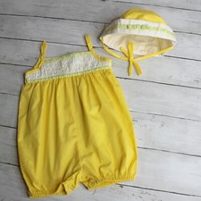 Small Steps Vintage Baby Girl's Bubble Romper Short Hat Set Size 6-9 Months