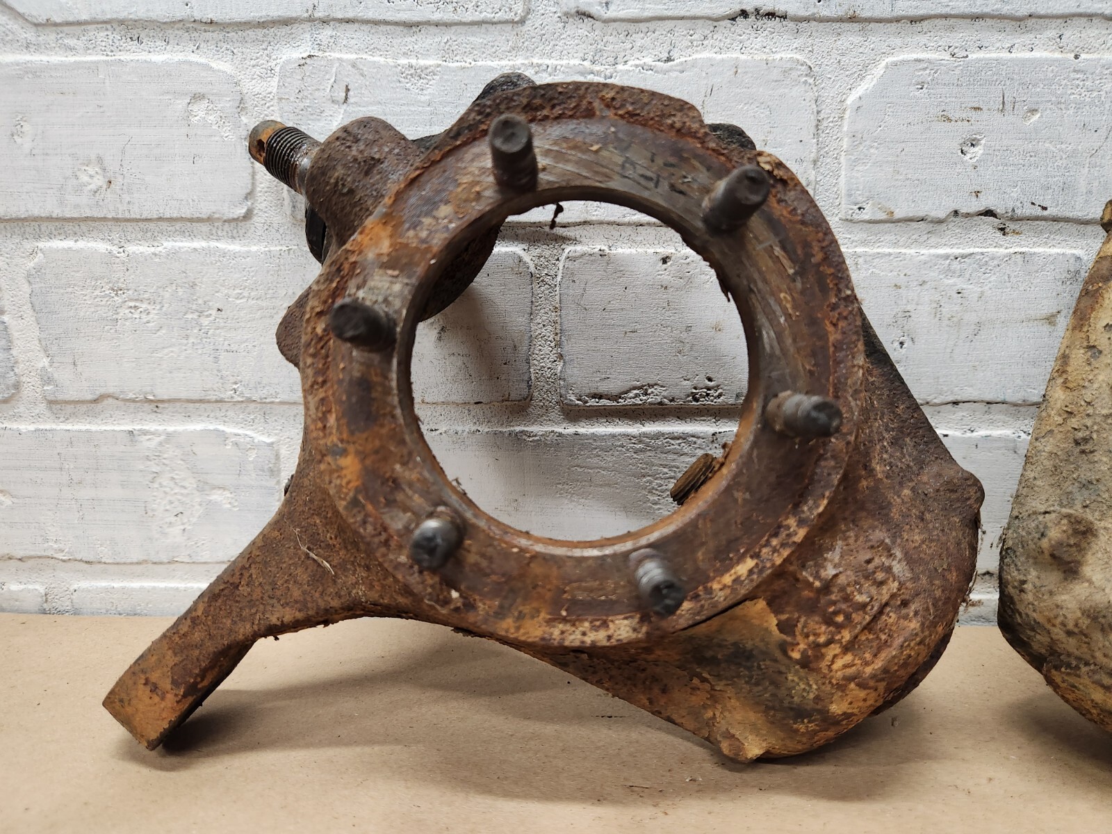 Jeep CJ 197277 Factory Dana 30 Drum Brake Knuckles LEFT & RIGHT CJ5