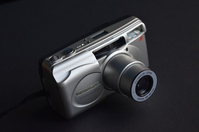 Olympus Superzoom 80G 35mm Film Point and Shoot Camera Silver Tested